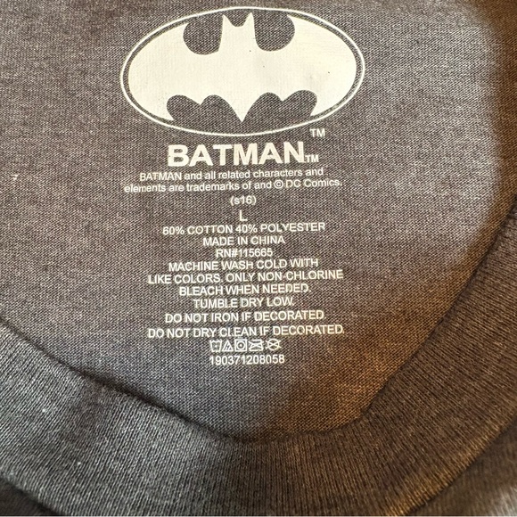 Batman DC Comics Logo Grey Athletic-Style Long Sleeve Boys/Youth Shirt Large - Picture 10 of 10